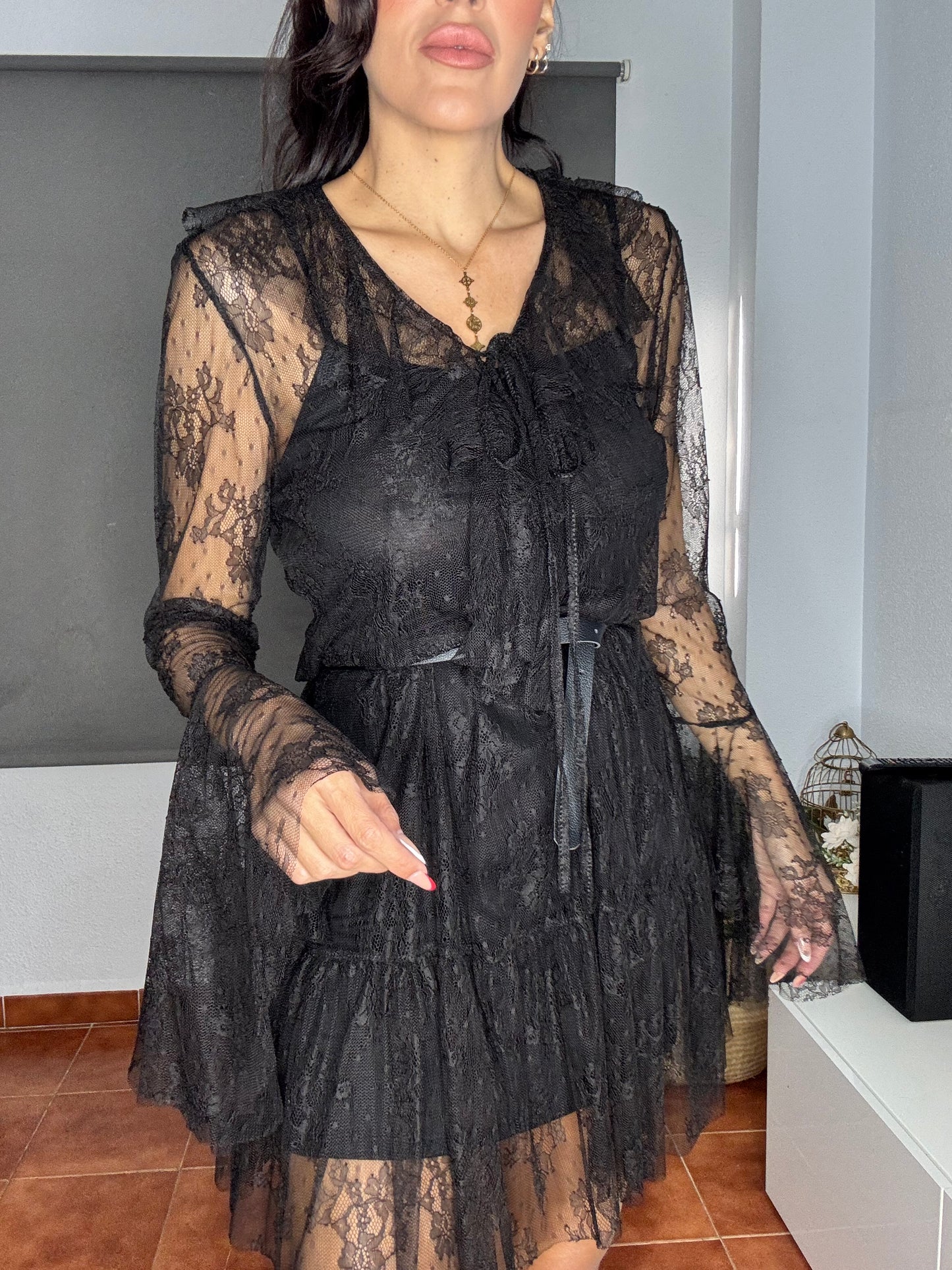 Vestido encaje completo