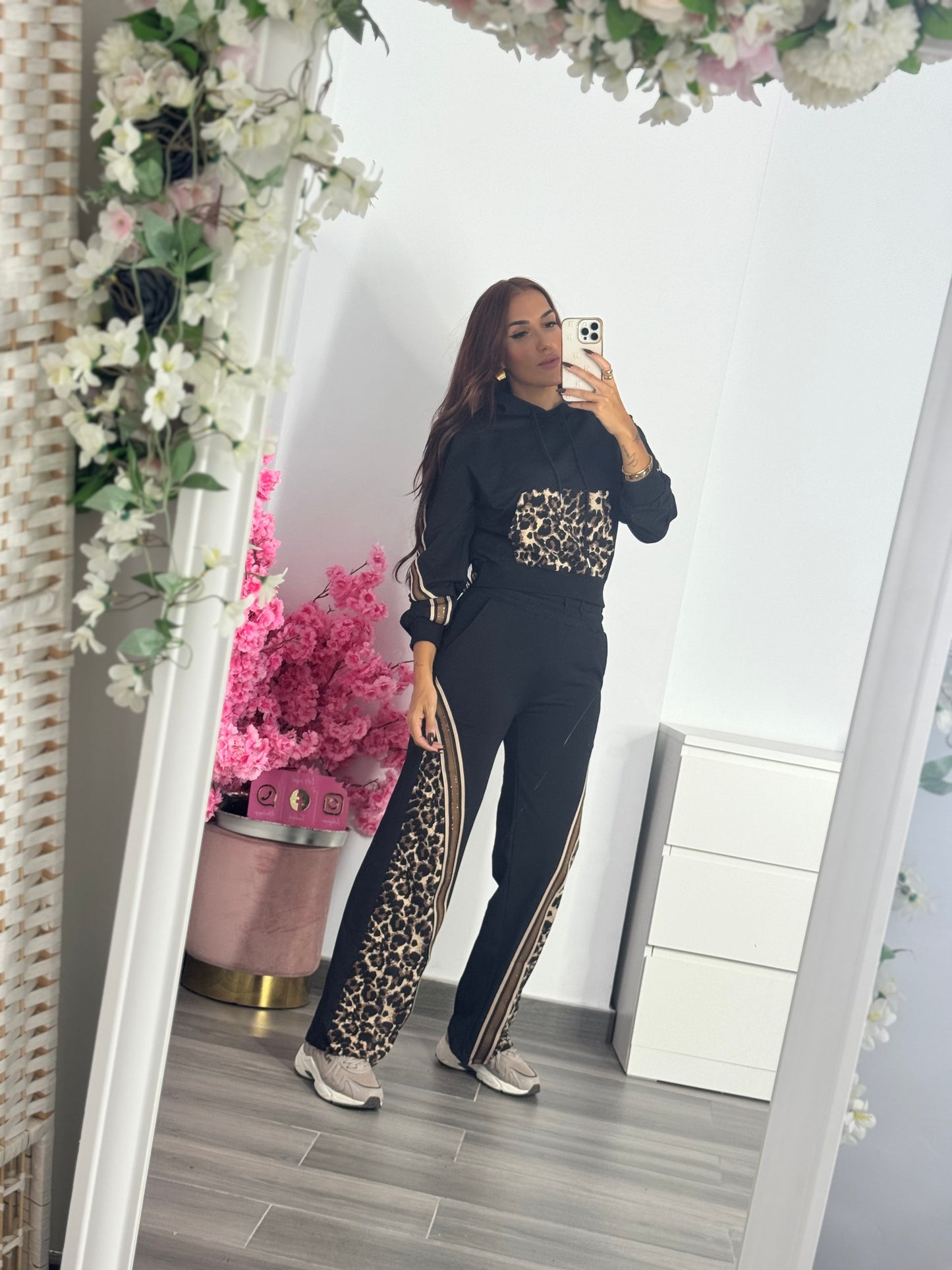 Conjunto leopardo negro