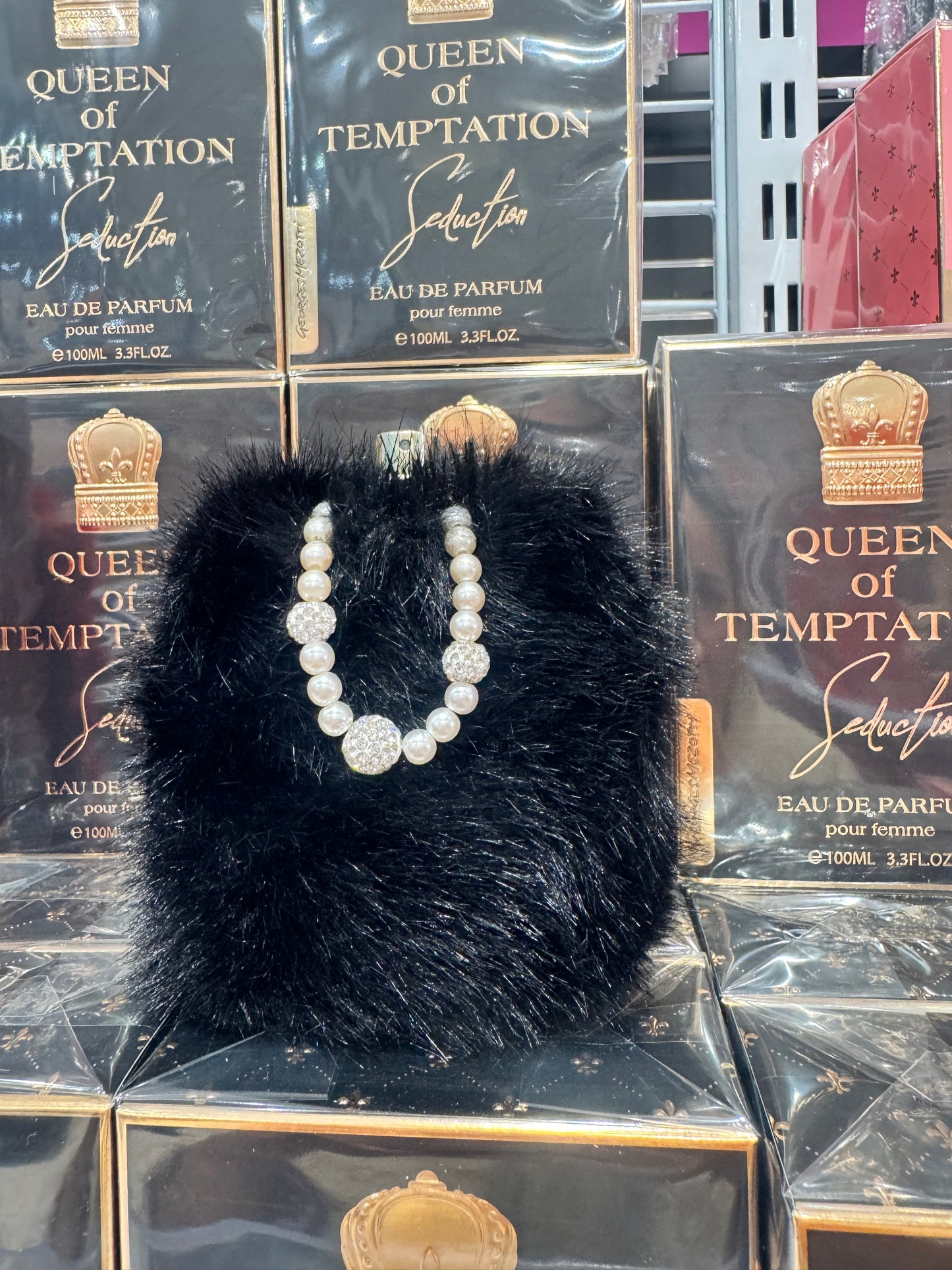 Queen of temptation seduction