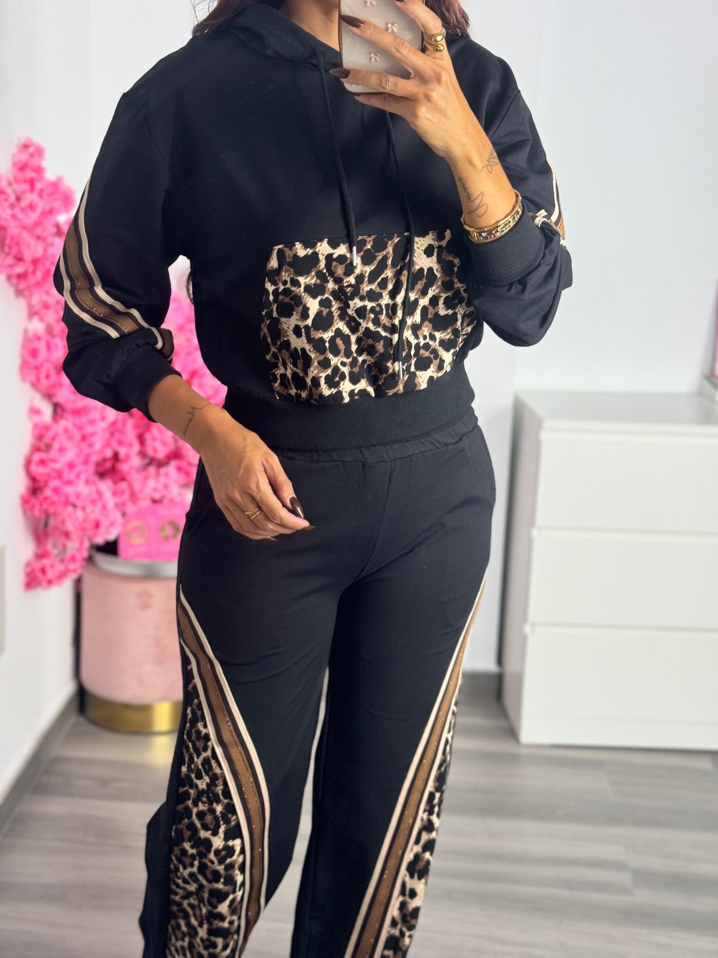 Conjunto leopardo negro