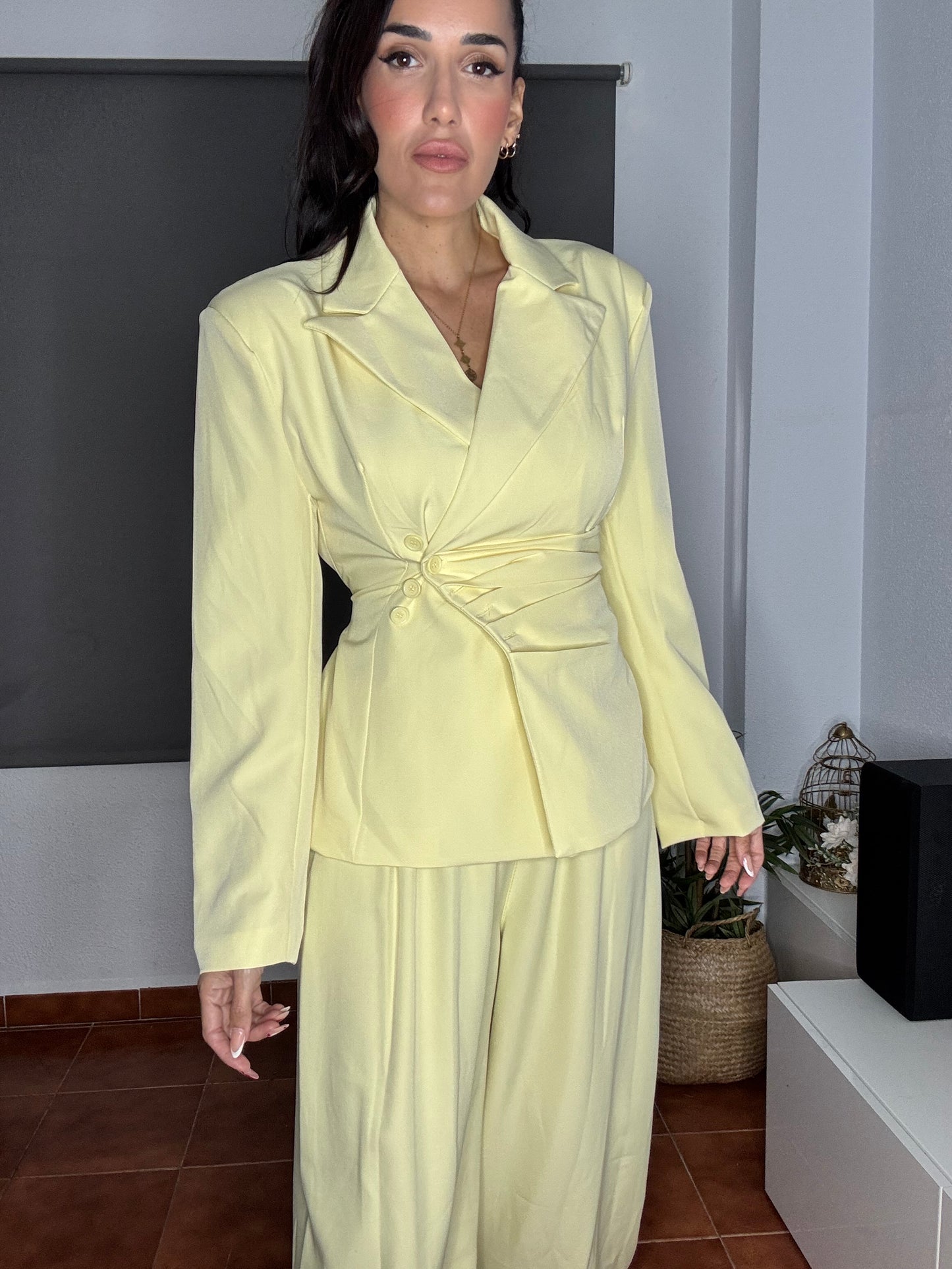 Traje chaqueta fruncida