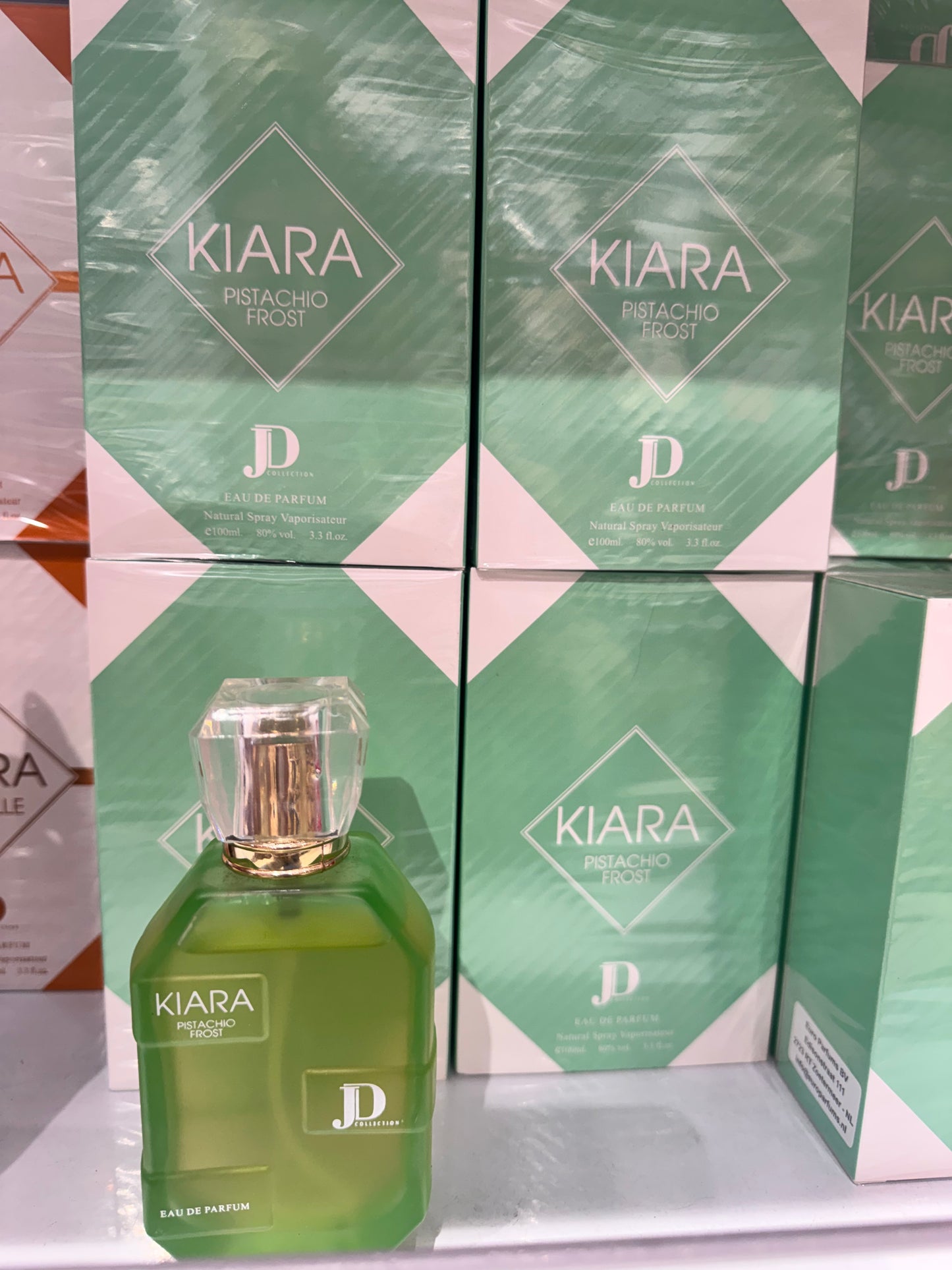 Kiara pistachio