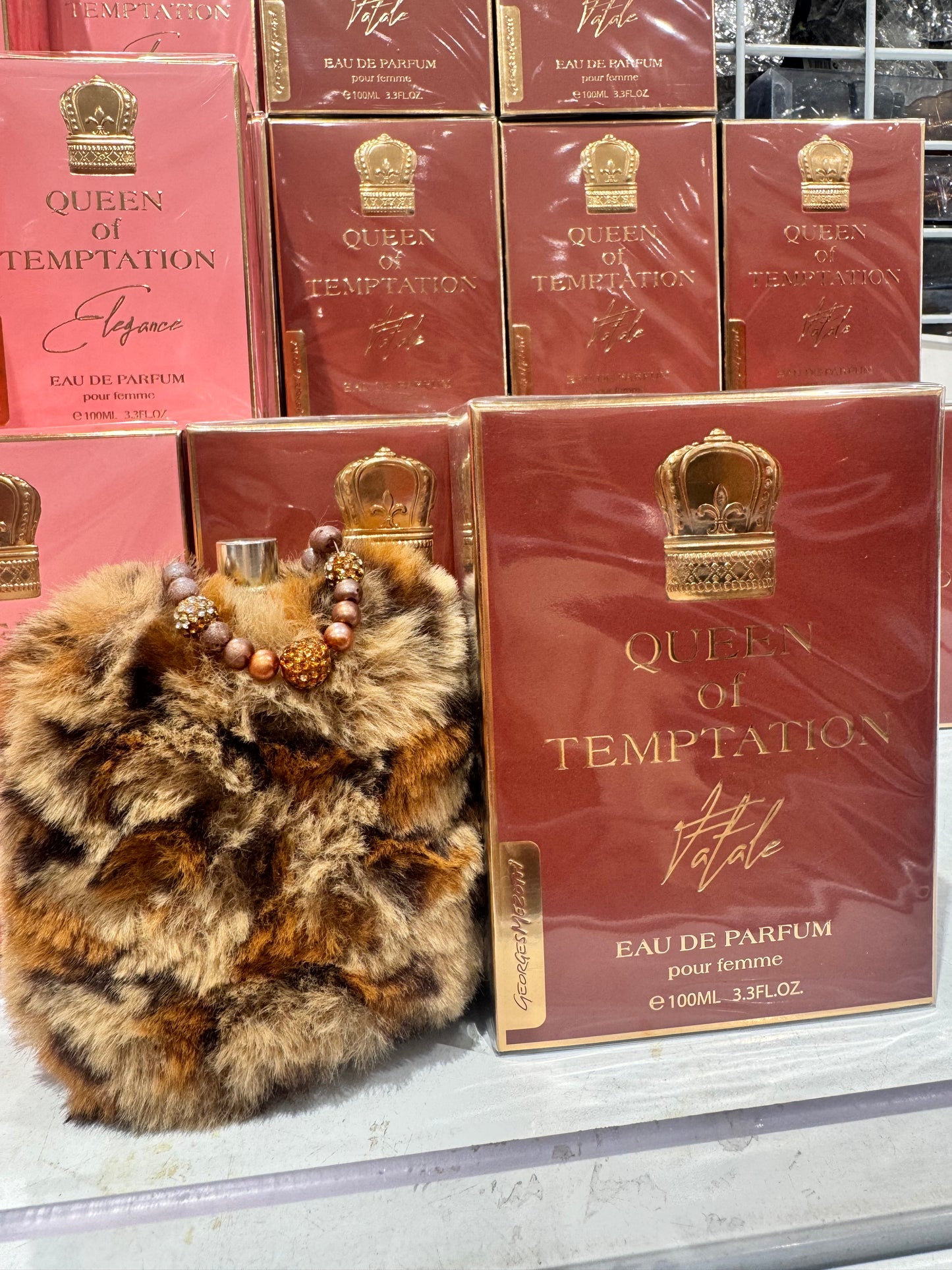 Queen of tentation fatale