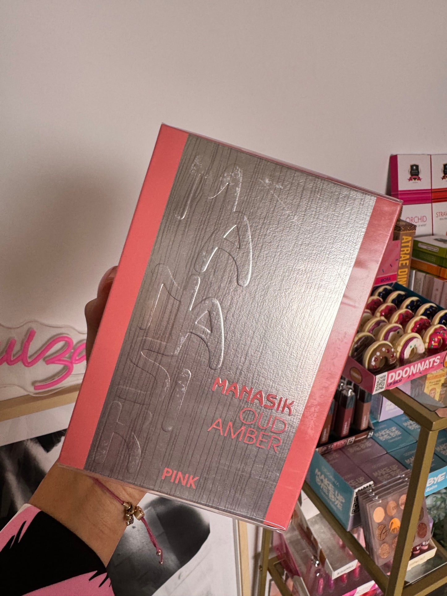 Manasik oud amber pink